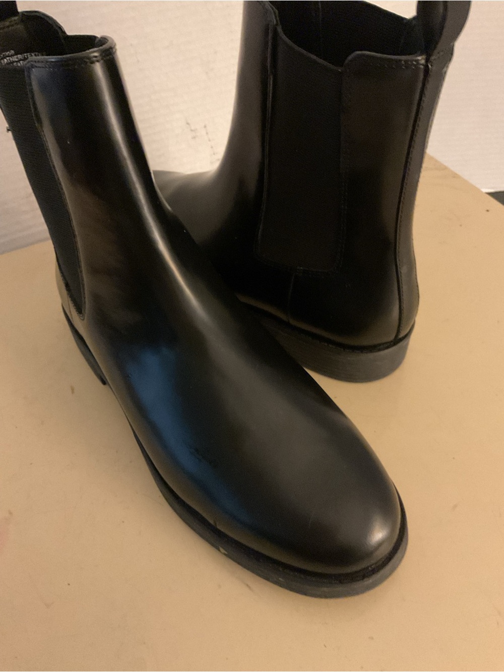 J. Crew women black Leather Chelsea Ankle Boots US 9